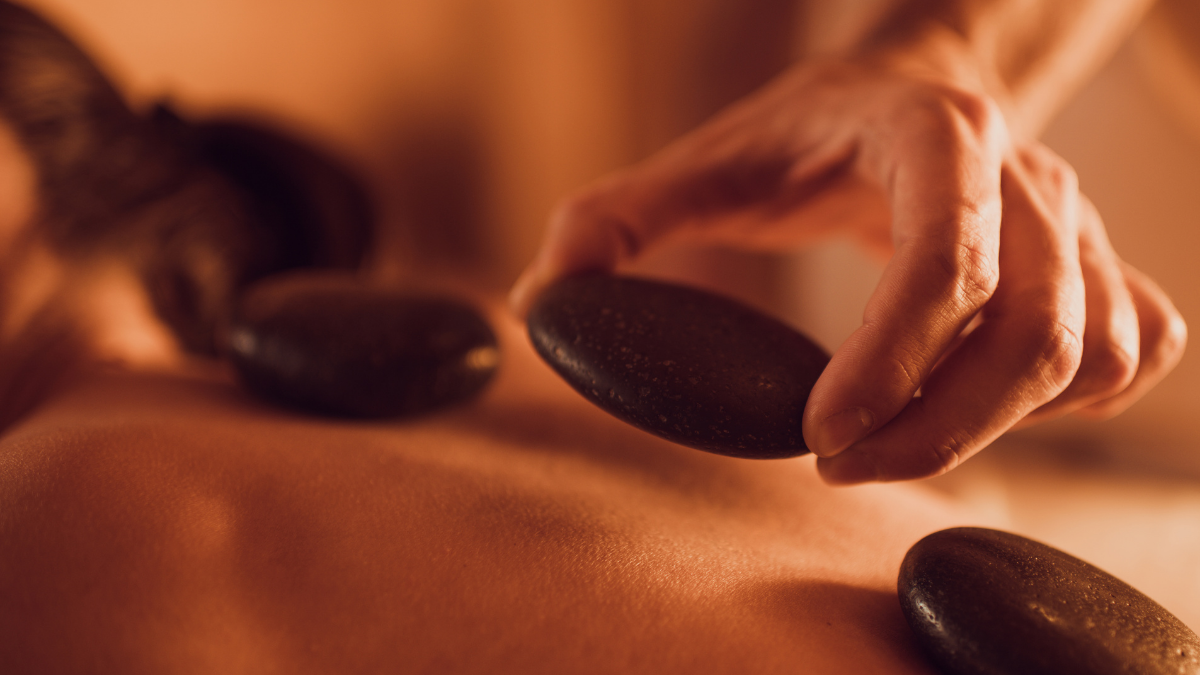 Sıcak taş terapisi masajı - Heaven Spa